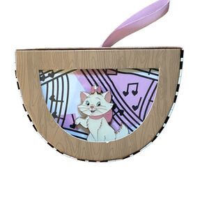 Disney Parks LR Marie pin NIB